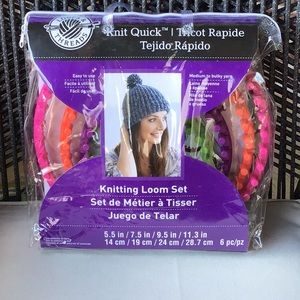 Loops & Thread Knit Quick Knitting Loom Set. NWOT